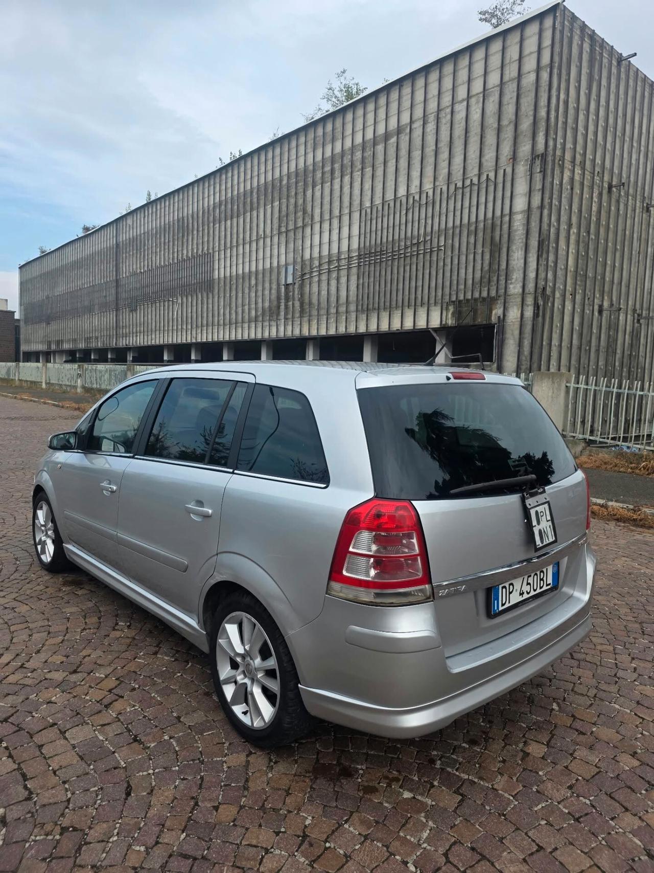Opel Zafira 1.9 16V CDTI 150CV Cosmo