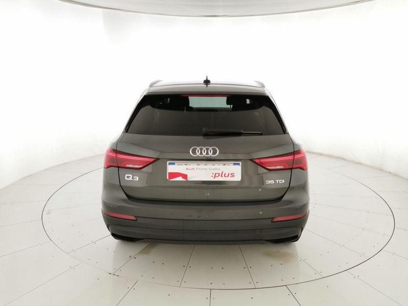 Audi Q3 35 2.0 tdi Business s-tronic