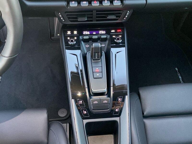 Porsche 911 911 Targa 4 GTS 541 CV (992.2)