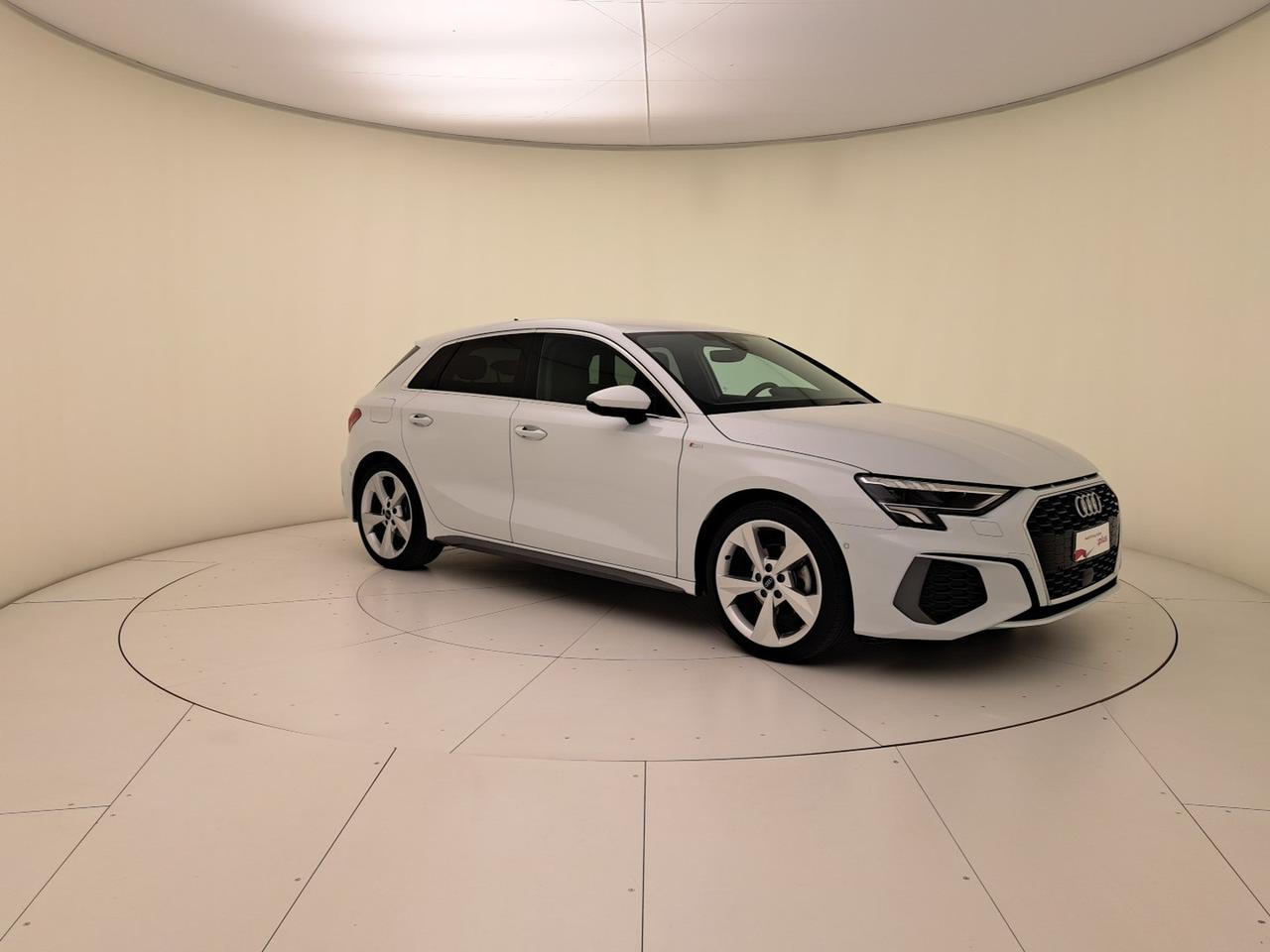 Audi A3 sportback 35 2.0 tdi s line edition s-tronic