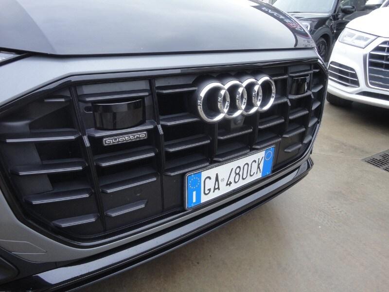 AUDI Q8 Q8 50 TDI 286 CV quattro tiptronic Sport