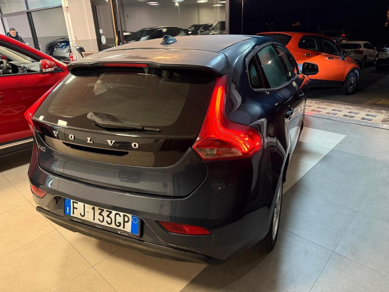 Volvo V40 D2 Geartronic Momentum