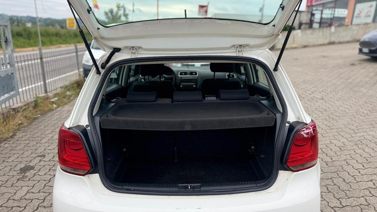 Volkswagen Polo 1.2 BENZINA 2011 NEOP.
