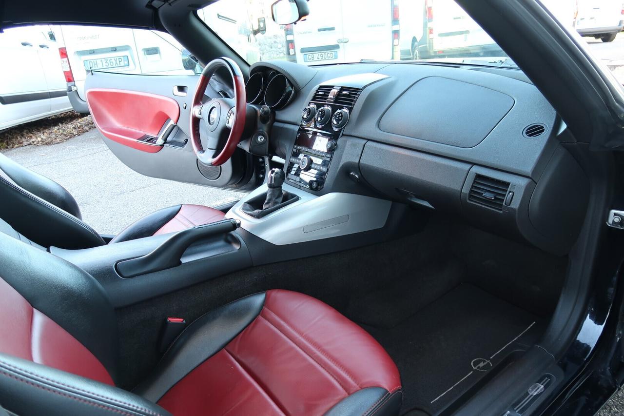 Opel GT 2.0 Turbo 16V