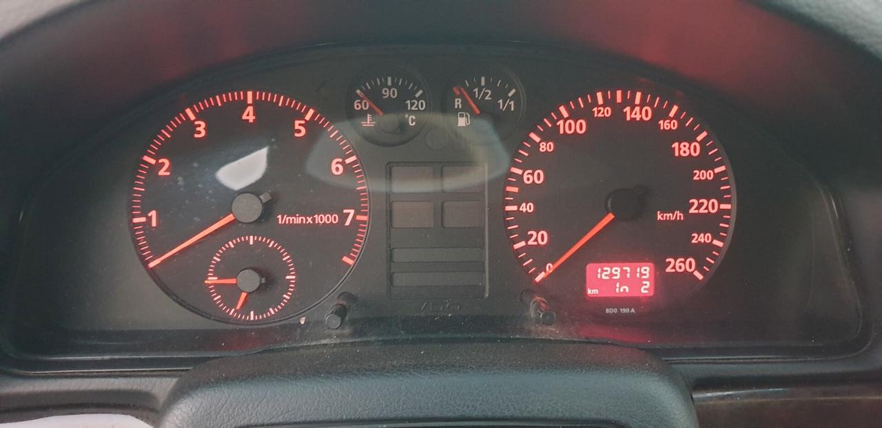 Audi A4 1.8 cat