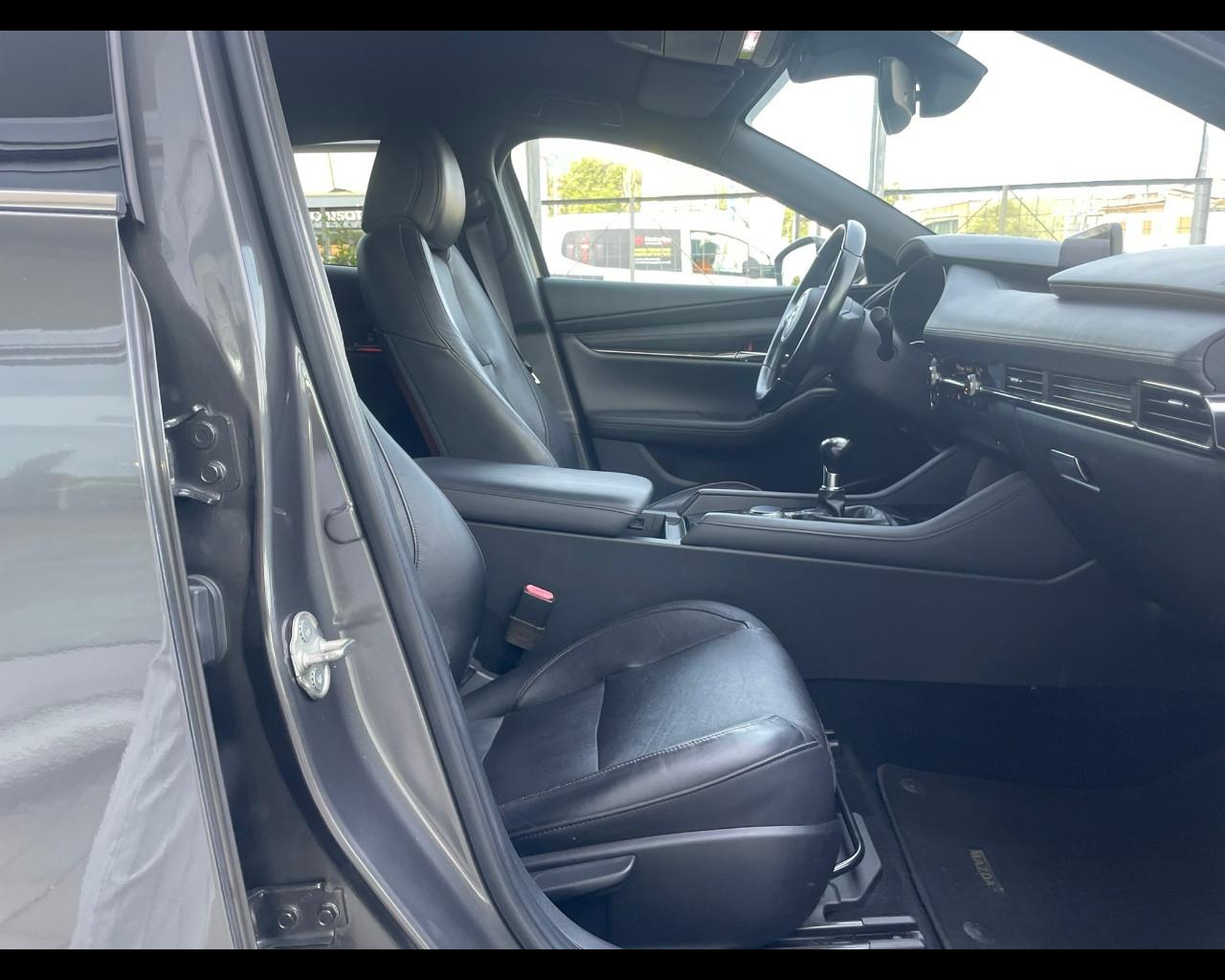 MAZDA Mazda3 4ª serie - Mazda3 2.0L e-Skyactiv-G M Hybrid Exclusive