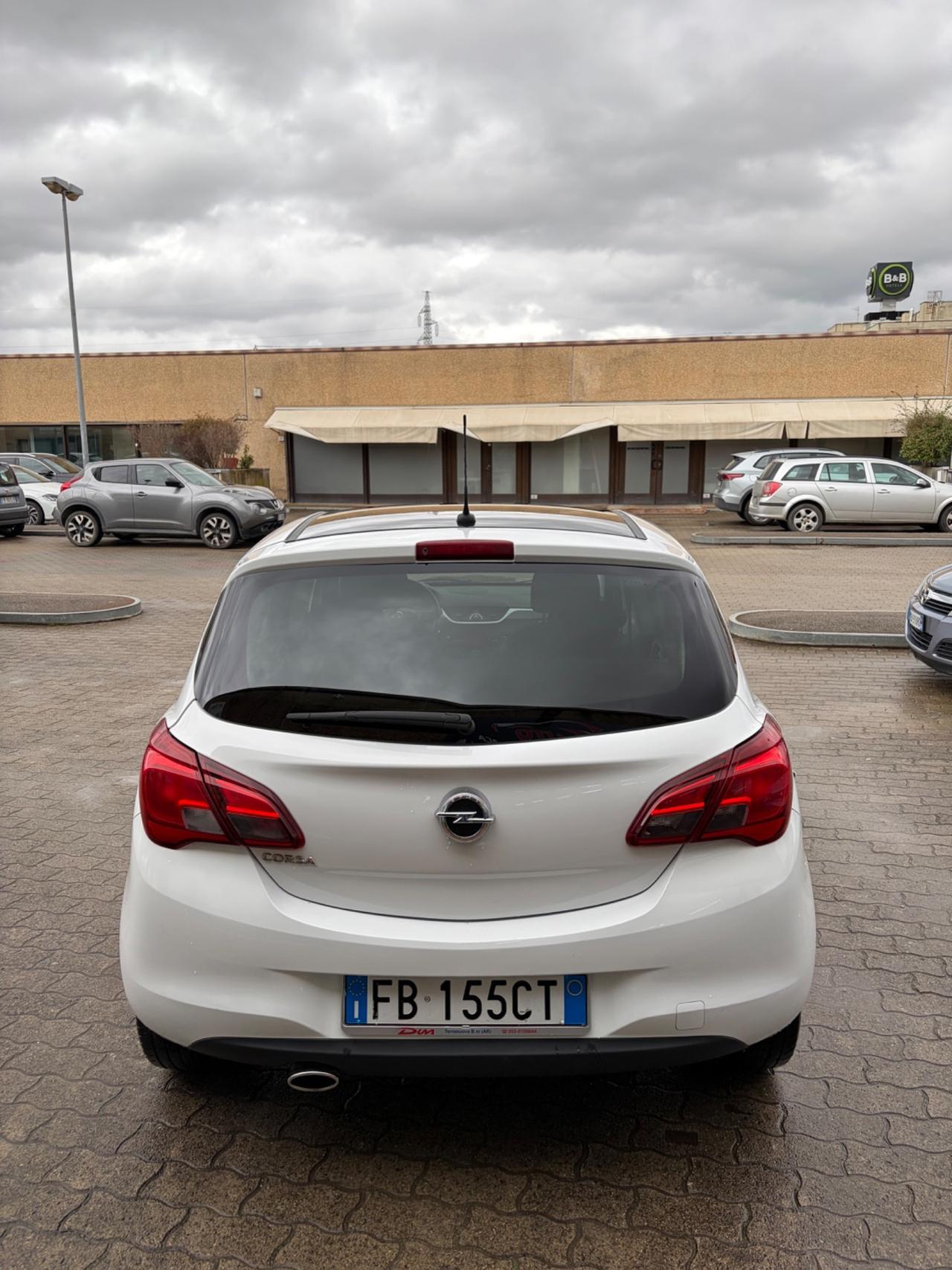 Opel Corsa 1.4 90CV GPL Tech 5 porte b-Color