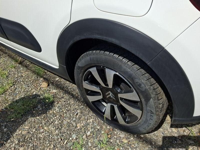 Citroën C3 III 2017 1.2 puretech Shine s&s 83cv neopatentati my20