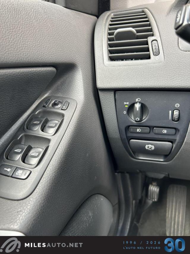 VOLVO XC90 D5 AWD Geartronic Summum Uniproprietario 5 posti