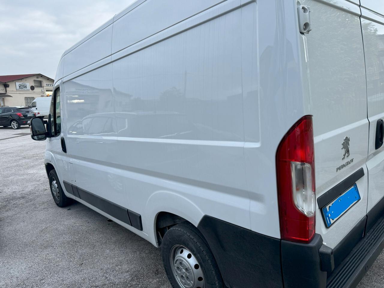 Peugeot Boxer 330 2.2 BlueHDi 140 S&S PM-TN Furgone