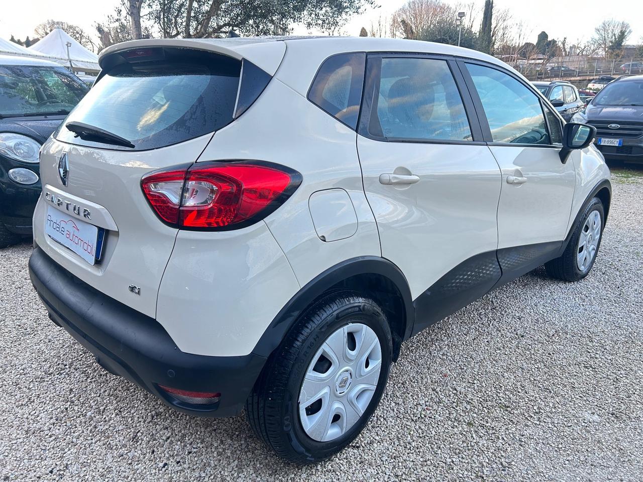 Renault Captur 1.5 DCI FULL OPTIONAL GARANZIA