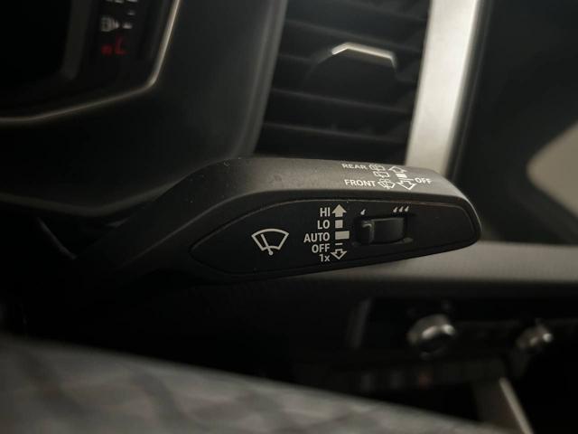 AUDI A1 SPB 30 TFSI Identity Black