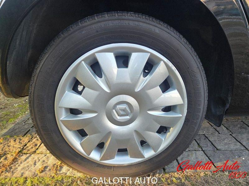 Renault Modus Grand Modus 1.2 16V 75CV