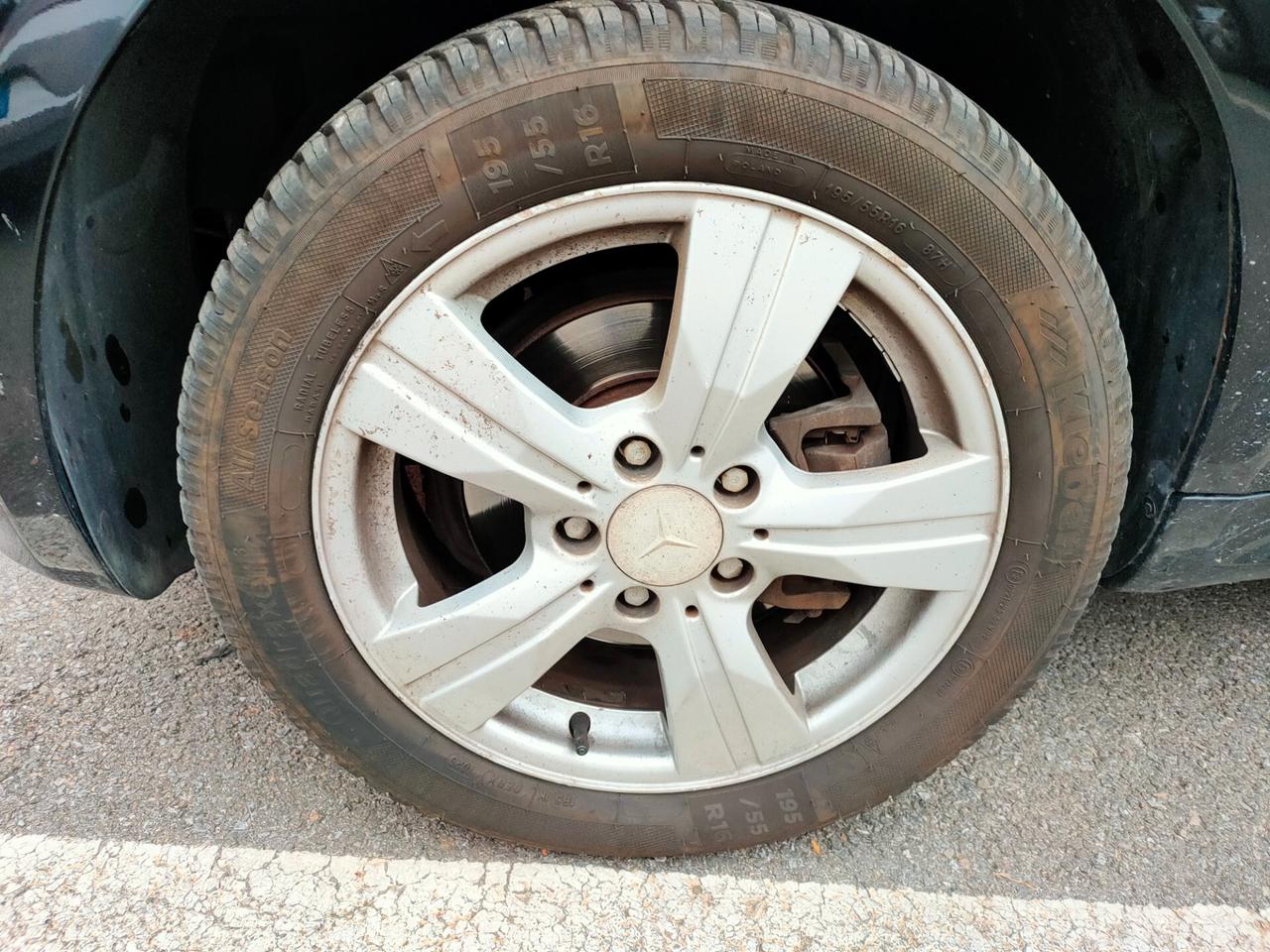 Mercedes-benz A 180 BlueEFFICIENCY Elegance