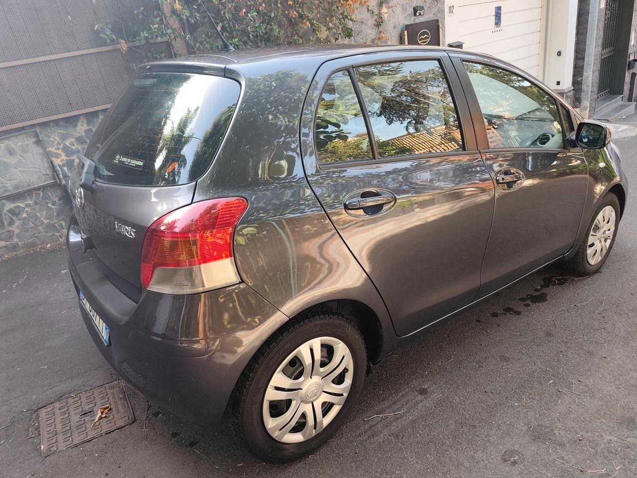 Toyota Yaris 1.3 5 porte 2009