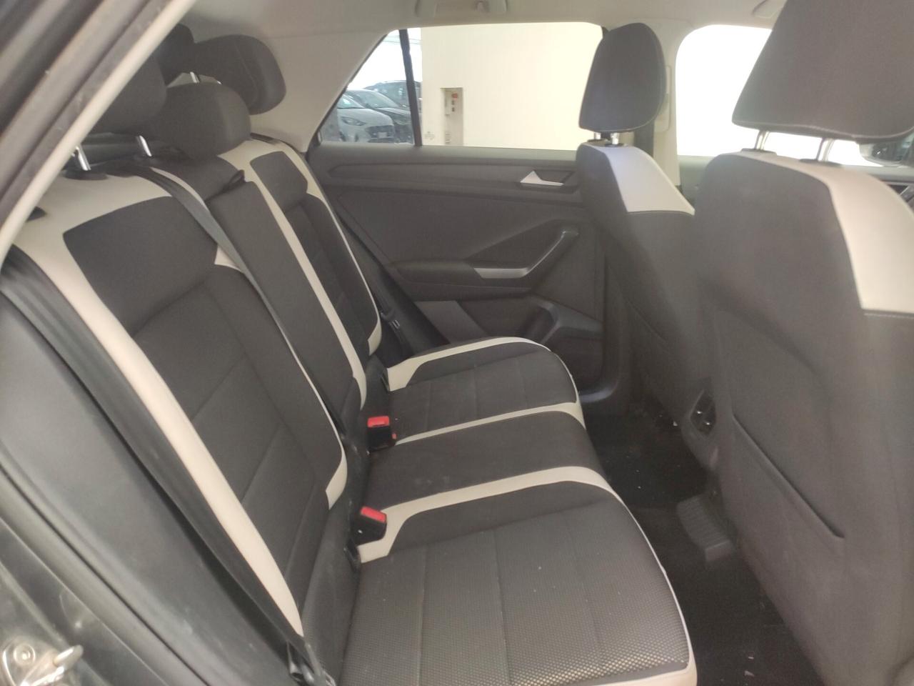 Volkswagen T-Roc 1.6 TDI 116cv SCR Advanced BMT
