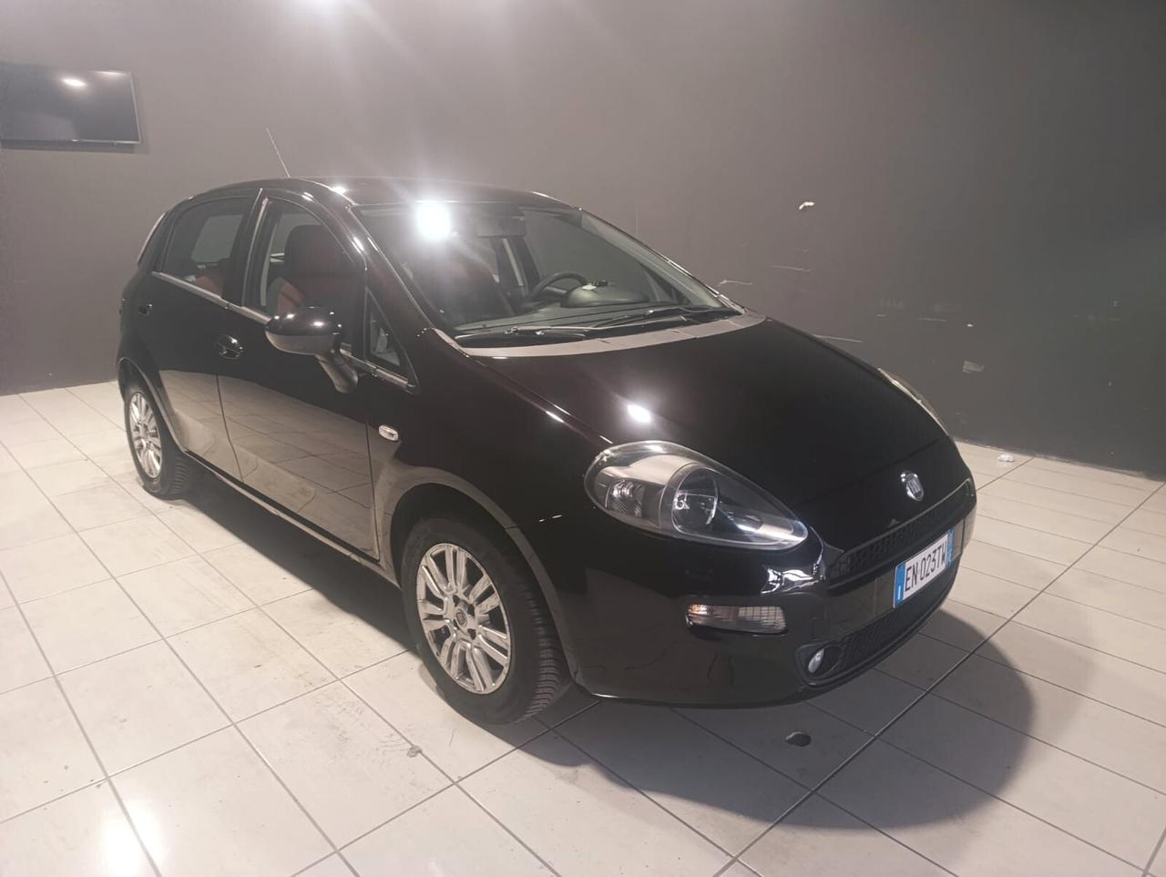 Fiat Grande Punto del 2012 benzina 120.000 km