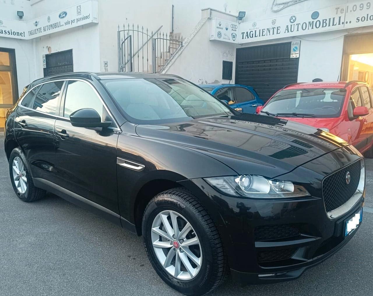 Jaguar F-Pace 2.0 D 180 CV AWD Prestige