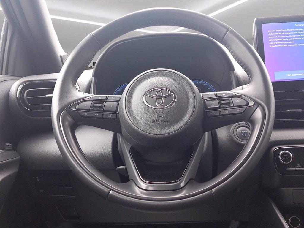 TOYOTA Yaris 1.5h 130 lounge del 2024