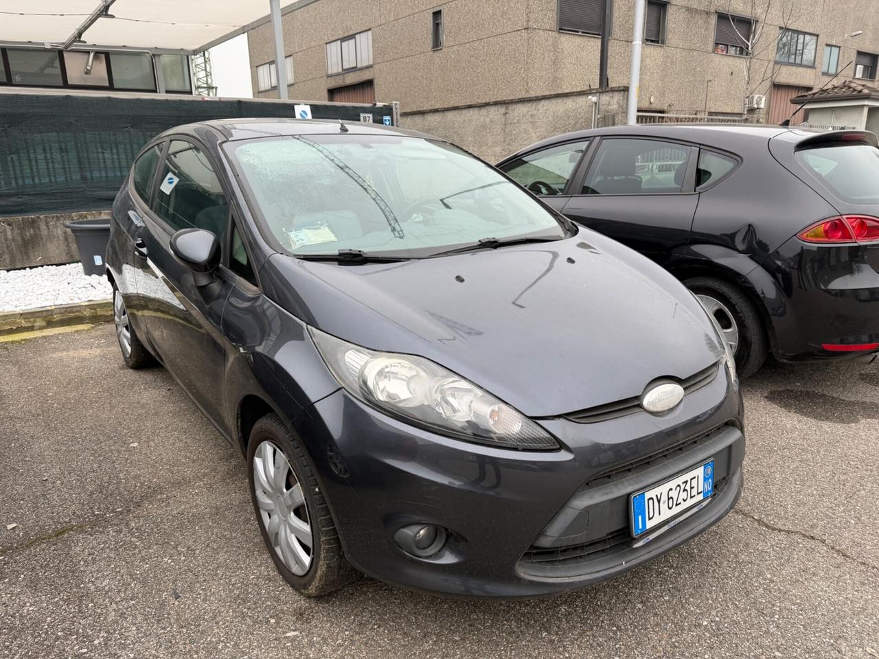 Ford Fiesta 1.2 benzina euro5a 82CV incidentato
