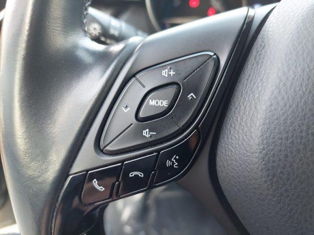 TOYOTA C-HR 1.8 Hybrid E-CVT