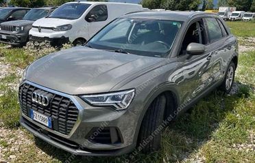 AUDI Q3 40 TDI quattro S tronic Business *MATRIX,COCKPIT*