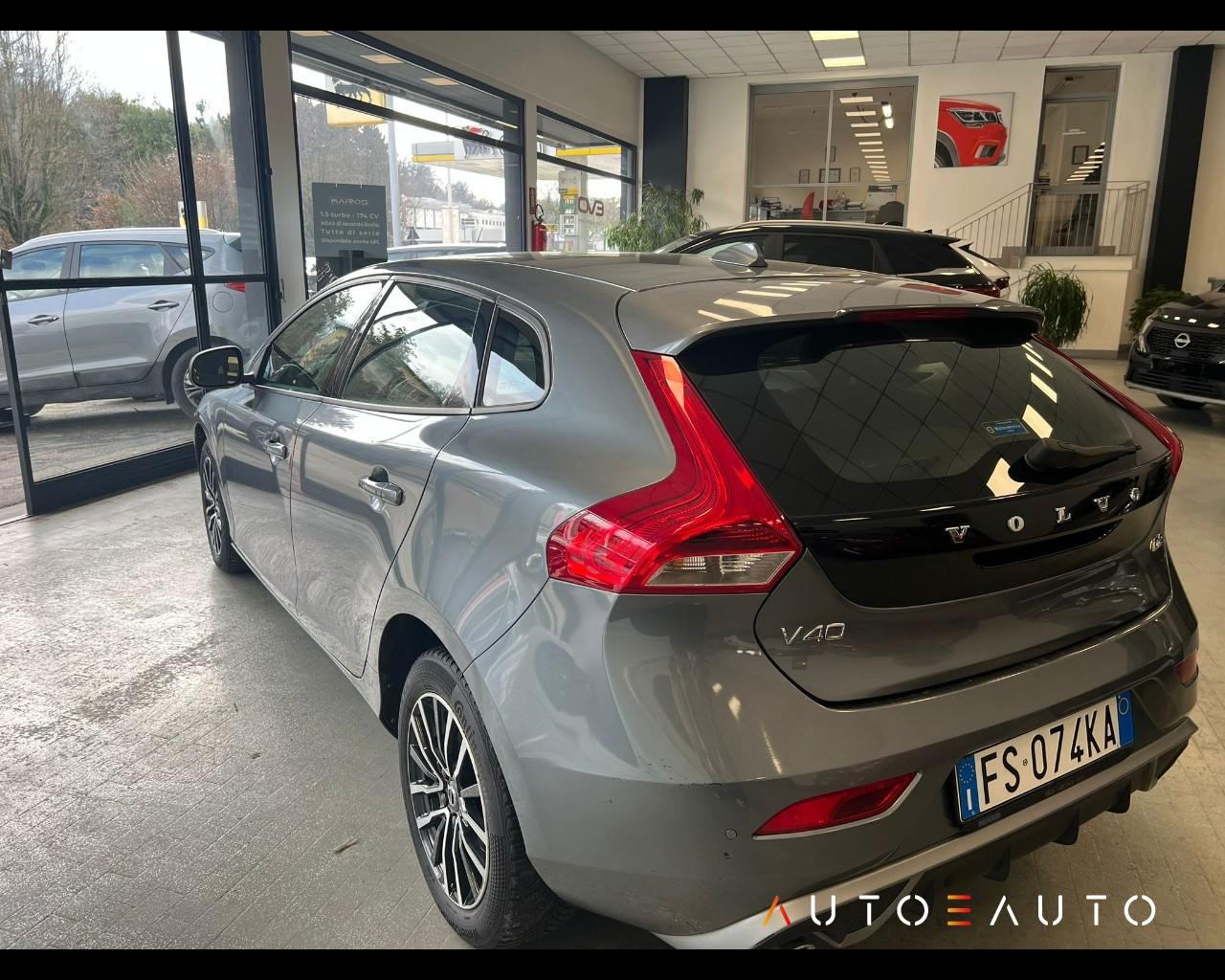 VOLVO V40 II - V40 1.5 t2 Business geartronic