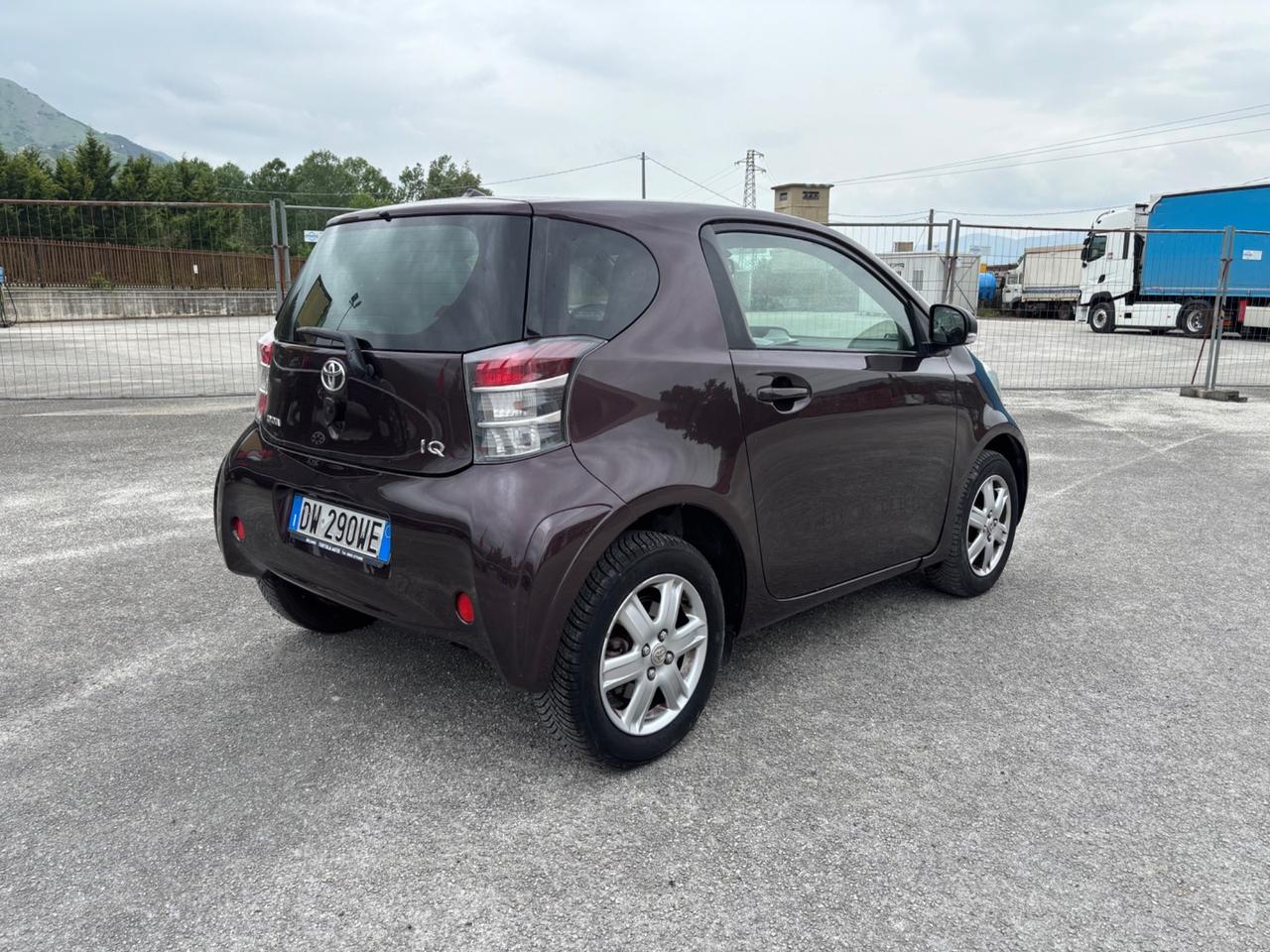 Toyota iQ 1.0