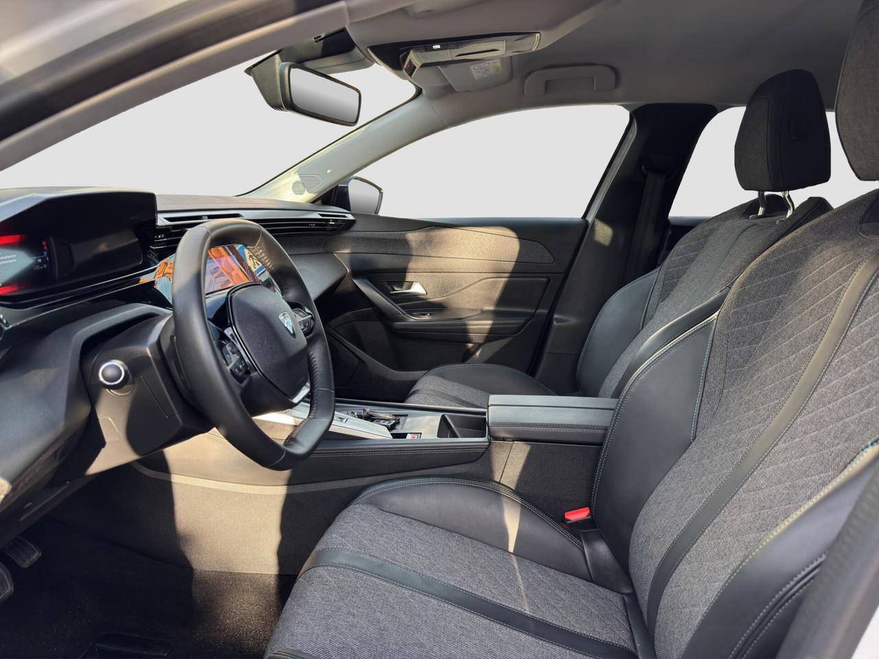 Peugeot 408 1.2 131cv puretech Allure Pack 2024