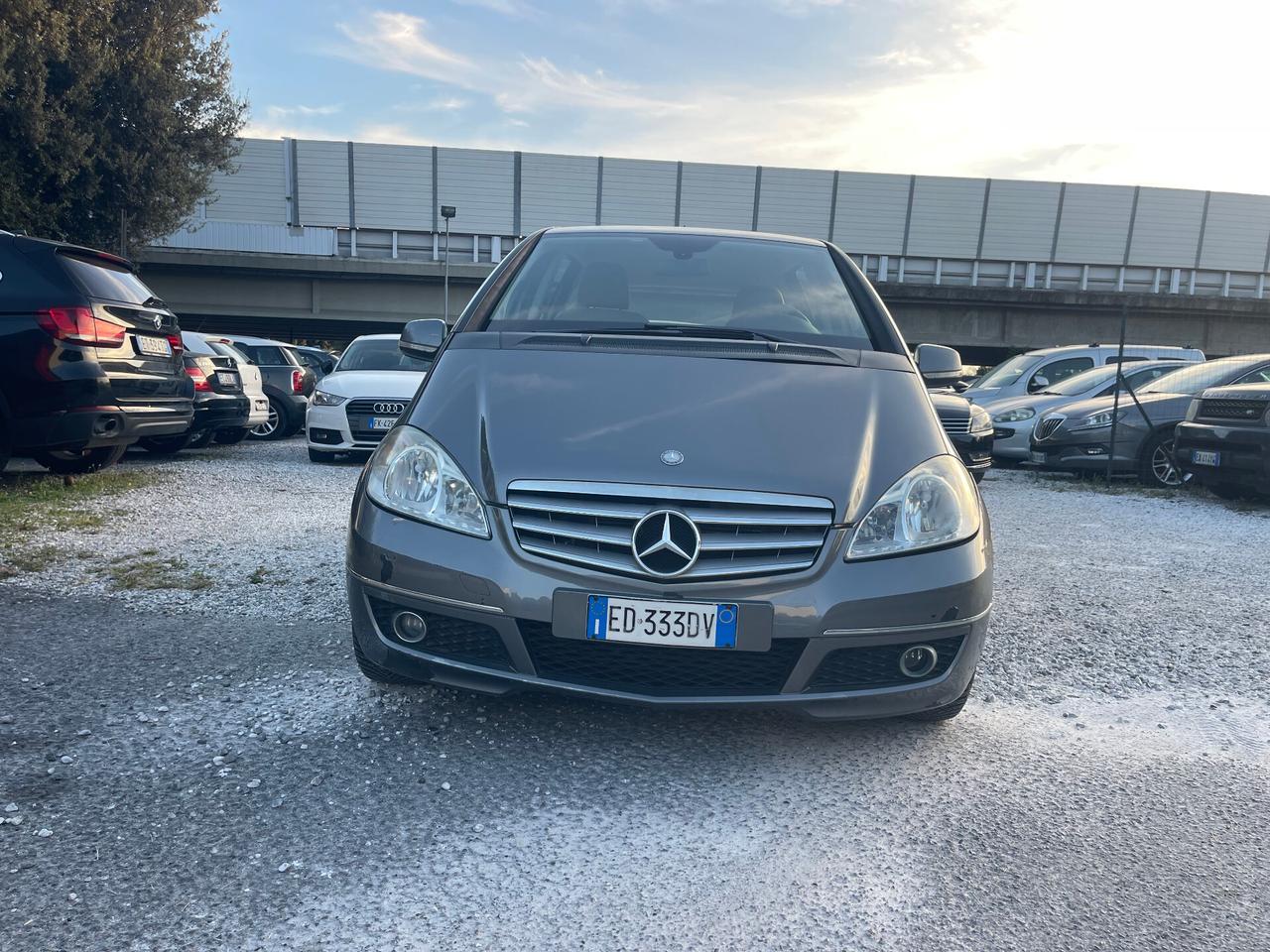 MERCEDES BENZ A 180 - AUTOMATICA - AVANTGARDE
