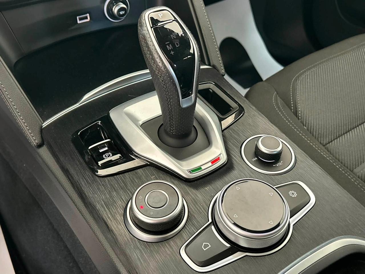 Alfa Romeo Stelvio 2.2 Turbodiesel 190 CV AT8 Q4 Super Business