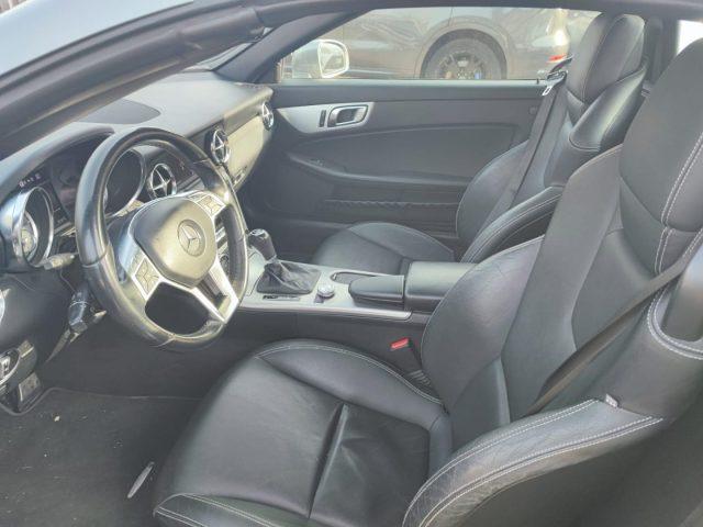 MERCEDES-BENZ SLK 200 Premium AMG