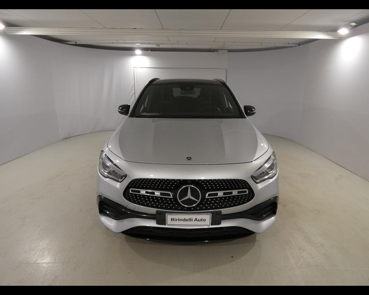 Mercedes-Benz GLA (H247) - GLA 200 d Automatic Premium