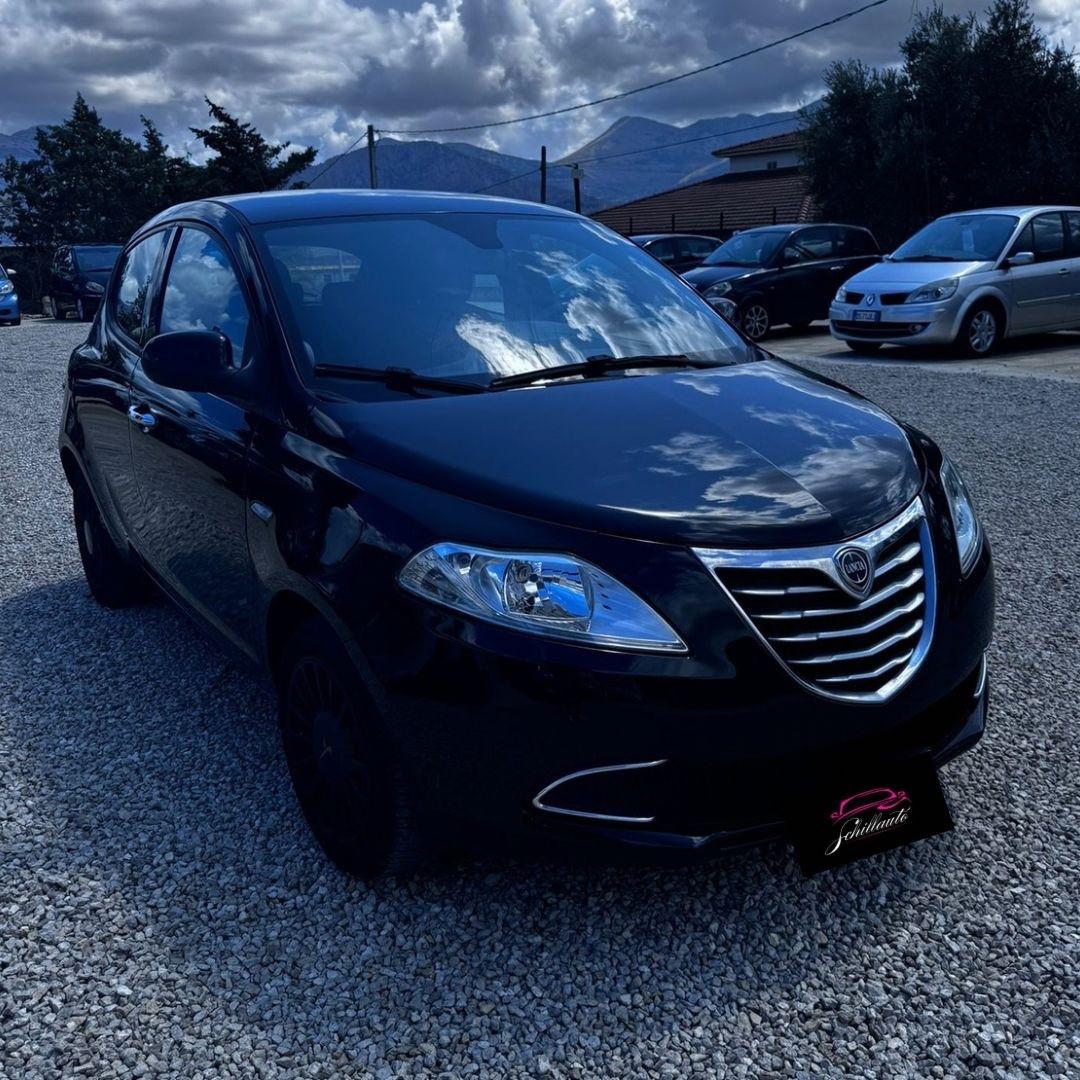 Lancia Ypsilon 1.2 69 CV 5 porte Opening Edition