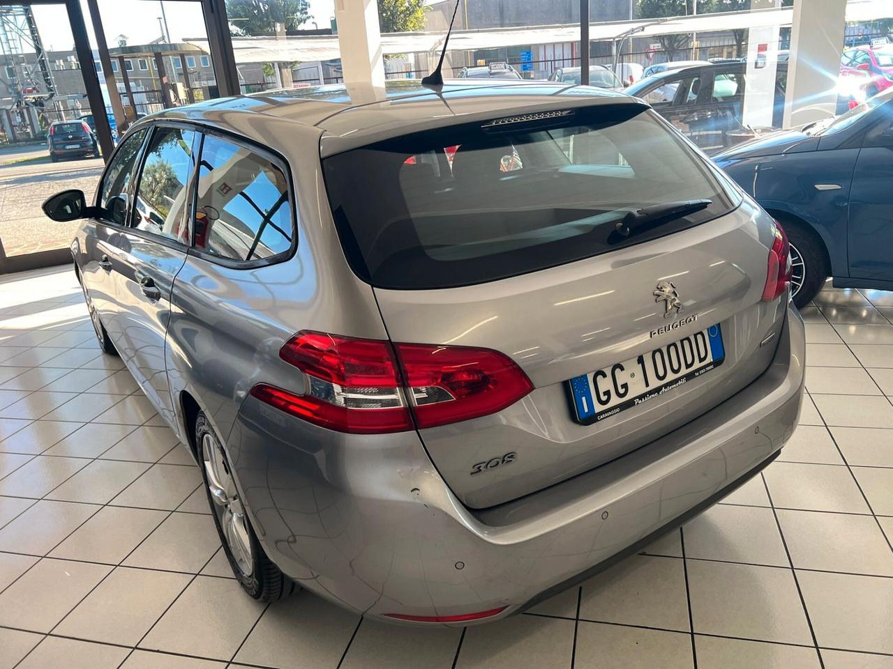 Peugeot 308 BlueHDi 150 S&S SW Allure