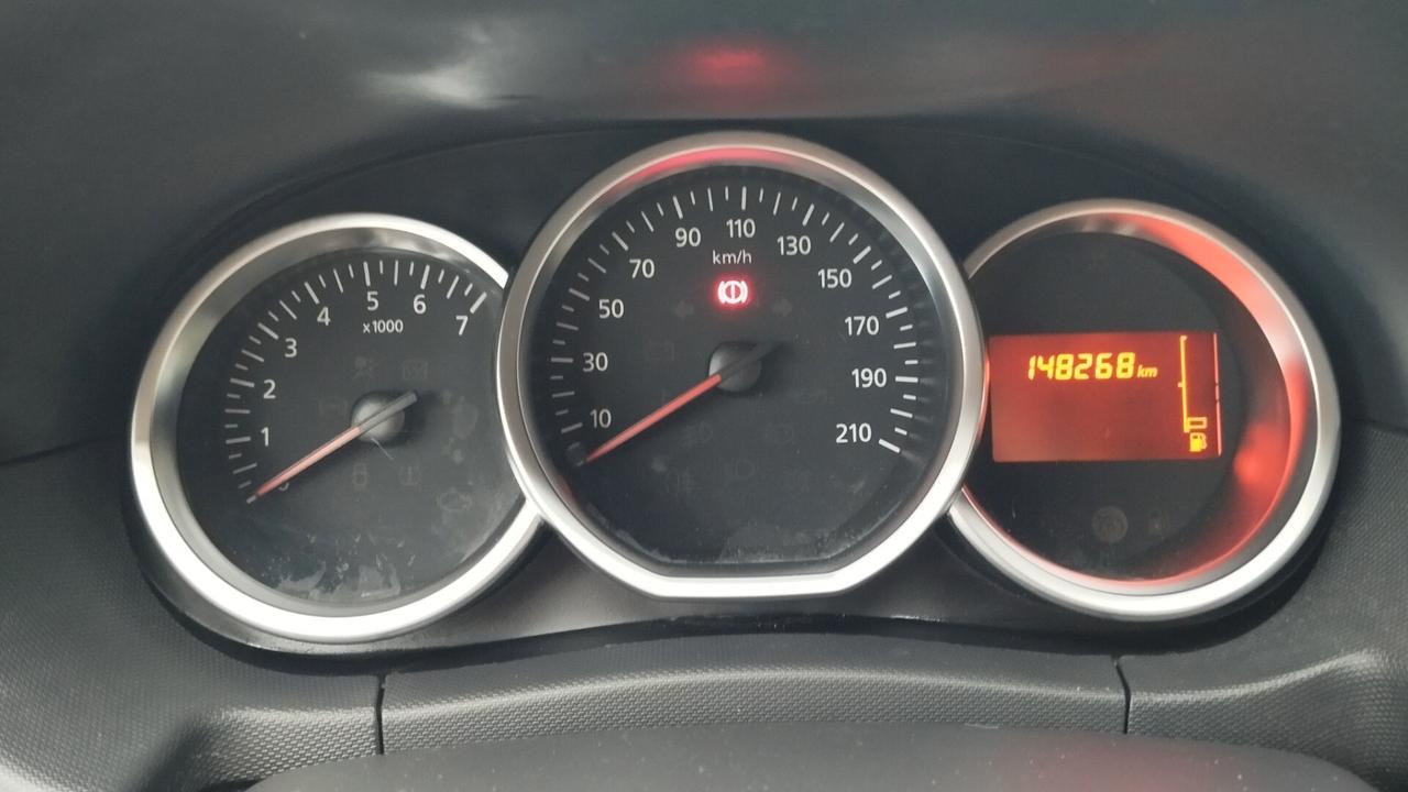 DACIA DUSTER 1.5 DCI-4X2-GARANZIA FULL