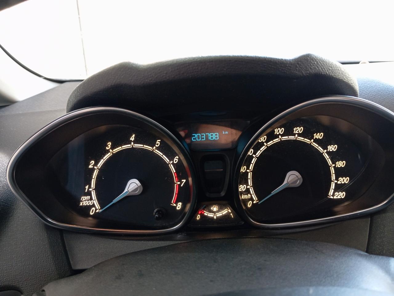 Ford Fiesta 1.4 benz / GPL 2014 CON GARANZIA