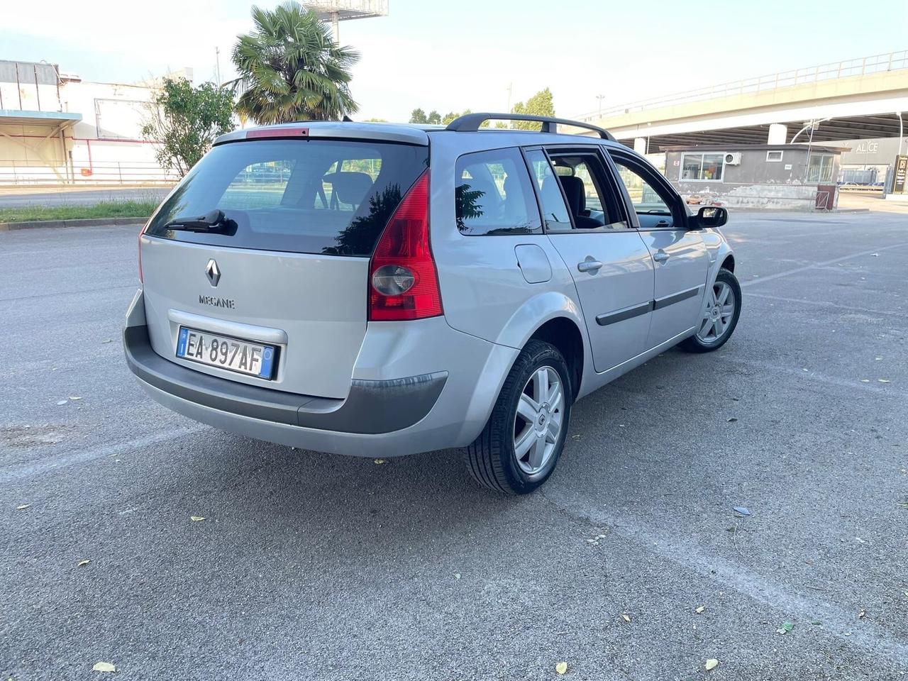 Renault Megane Mégane 2.0 16V Grandtour Sportway