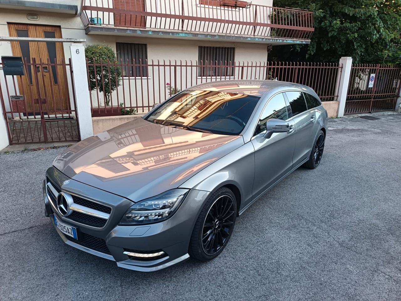 Mercedes-benz CLS 350 CDI BlueEFFICIENCY 4Matic amg