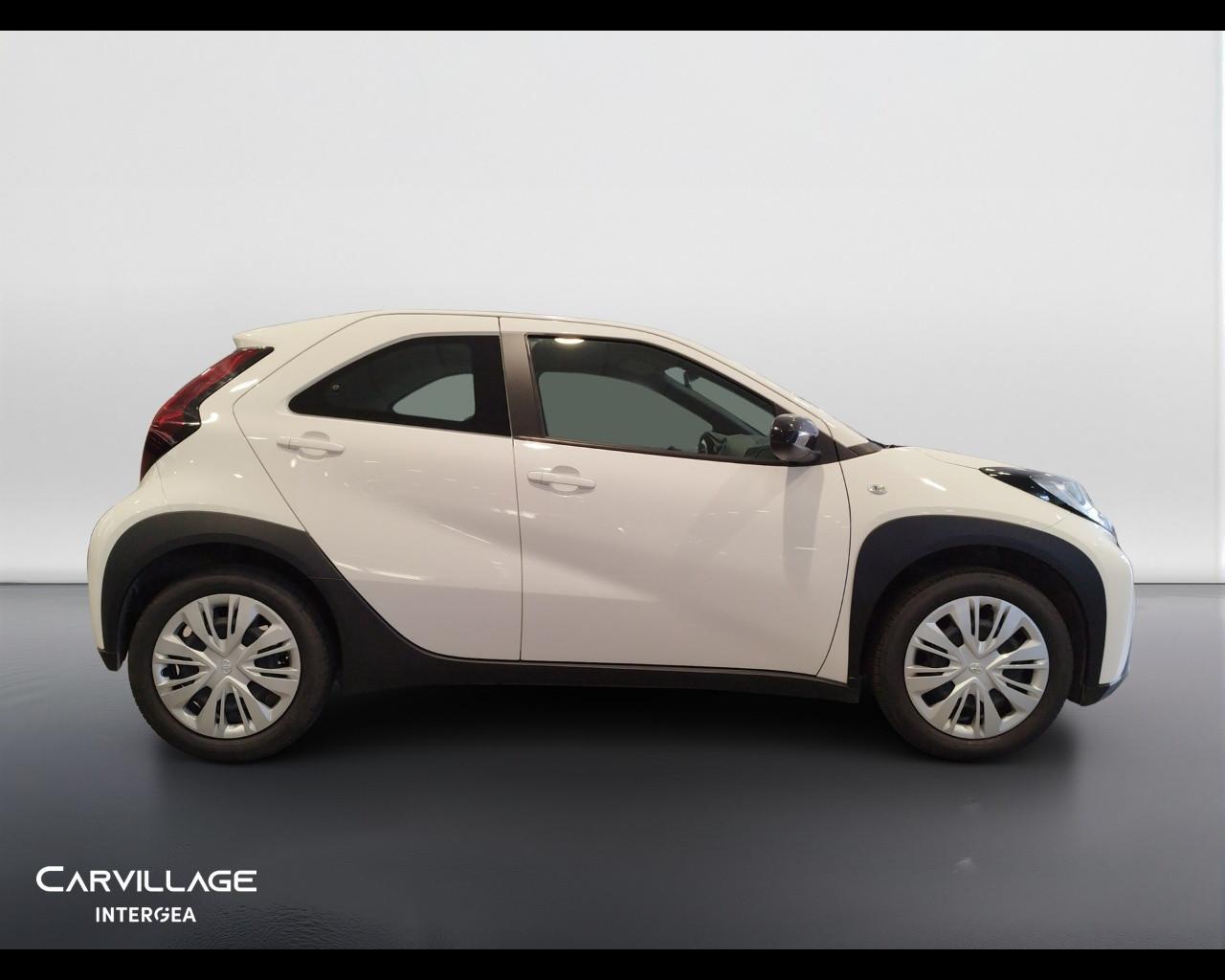 TOYOTA Aygo X 1.0 Active 72cv