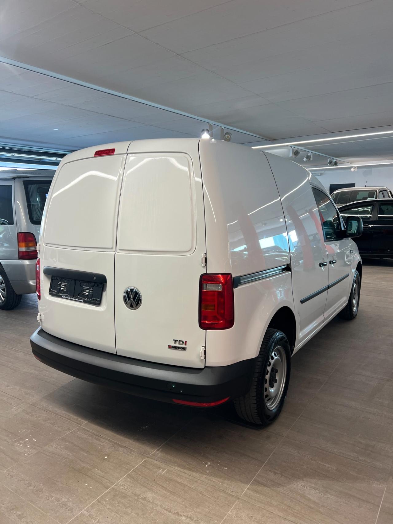 Volkswagen Caddy 2.0 TDI 4×4 122PS EURO6 FÜHRERSCHEINNEULING