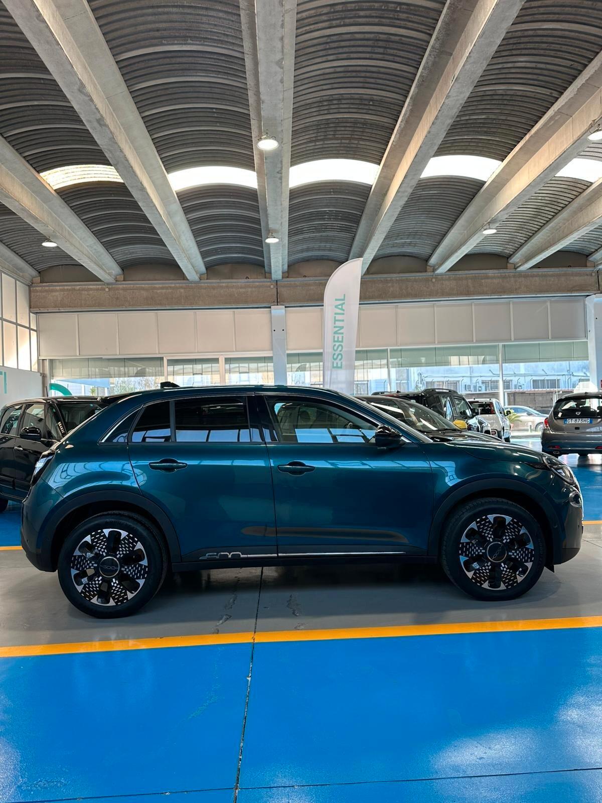 Fiat 600 Hybrid 110 CV DCT MHEV La Prima