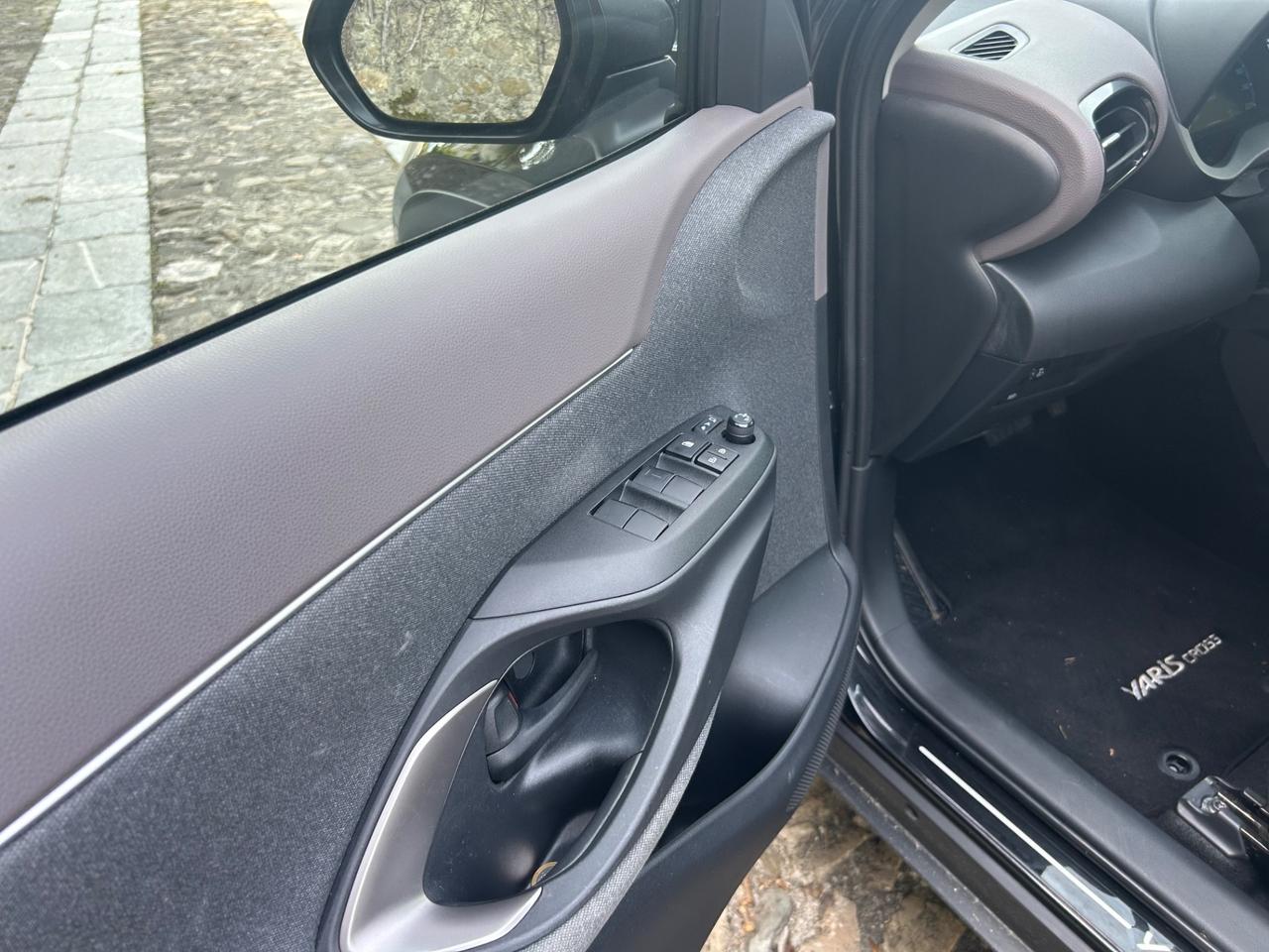 Toyota Yaris Cross 1.5 Hybrid 5p. E-CVT Lounge Gancio traino