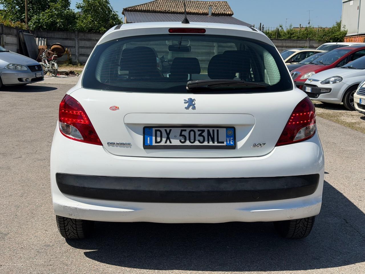 Peugeot 207 1.4 8V 75CV 5p. X Line ECO GPL