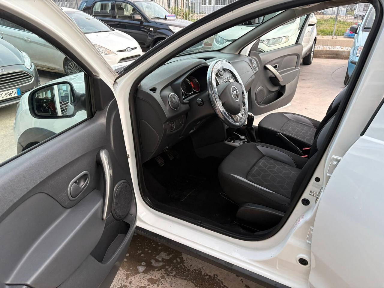 Dacia Sandero 1.5 dCi 8V 75CV Start&Stop Lauréate