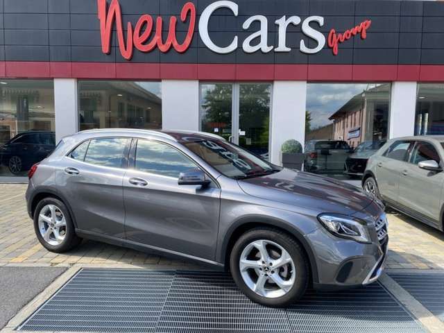 Mercedes-Benz GLA 200 d Automatic 4Matic Sport NAVI-RETROCAMERA-LED-18"