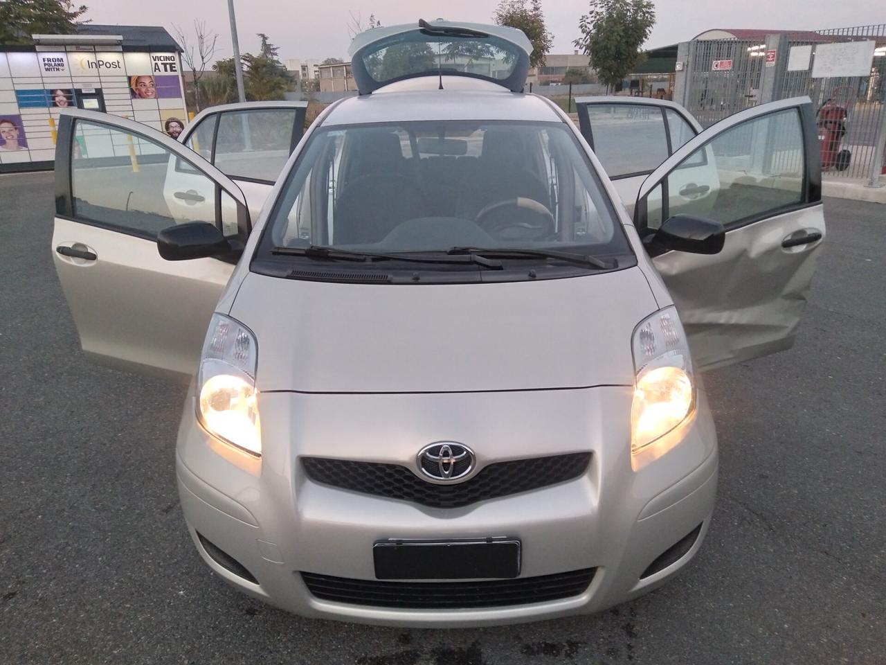 Toyota Yaris 1.4 D-4D 90cv 6marce DPF 5 porte Now