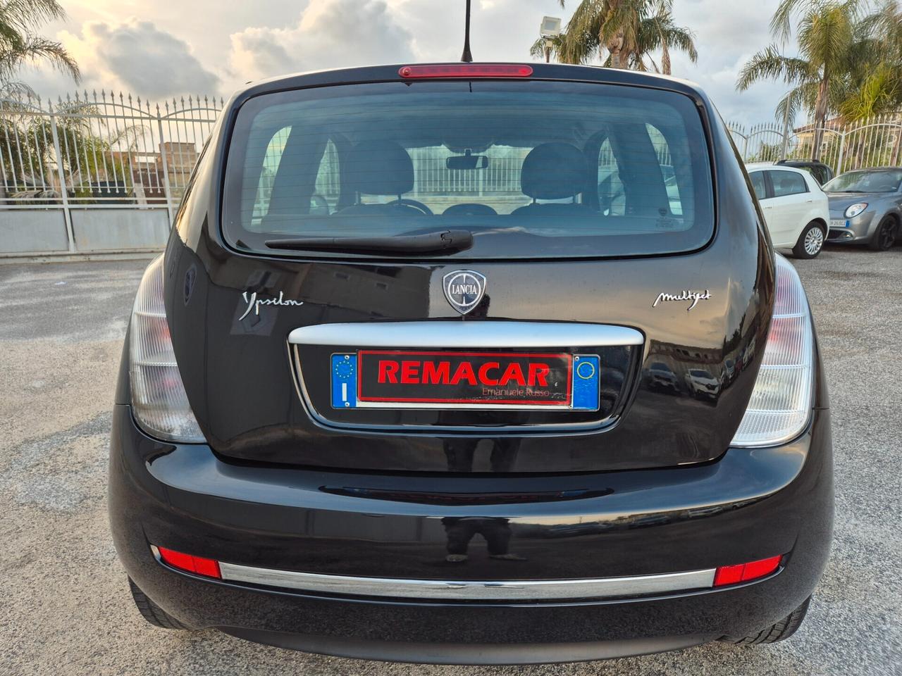 Lancia YPSILON 1.3 MJT 75 CV RESTAYLING NUOVA FULL 2010