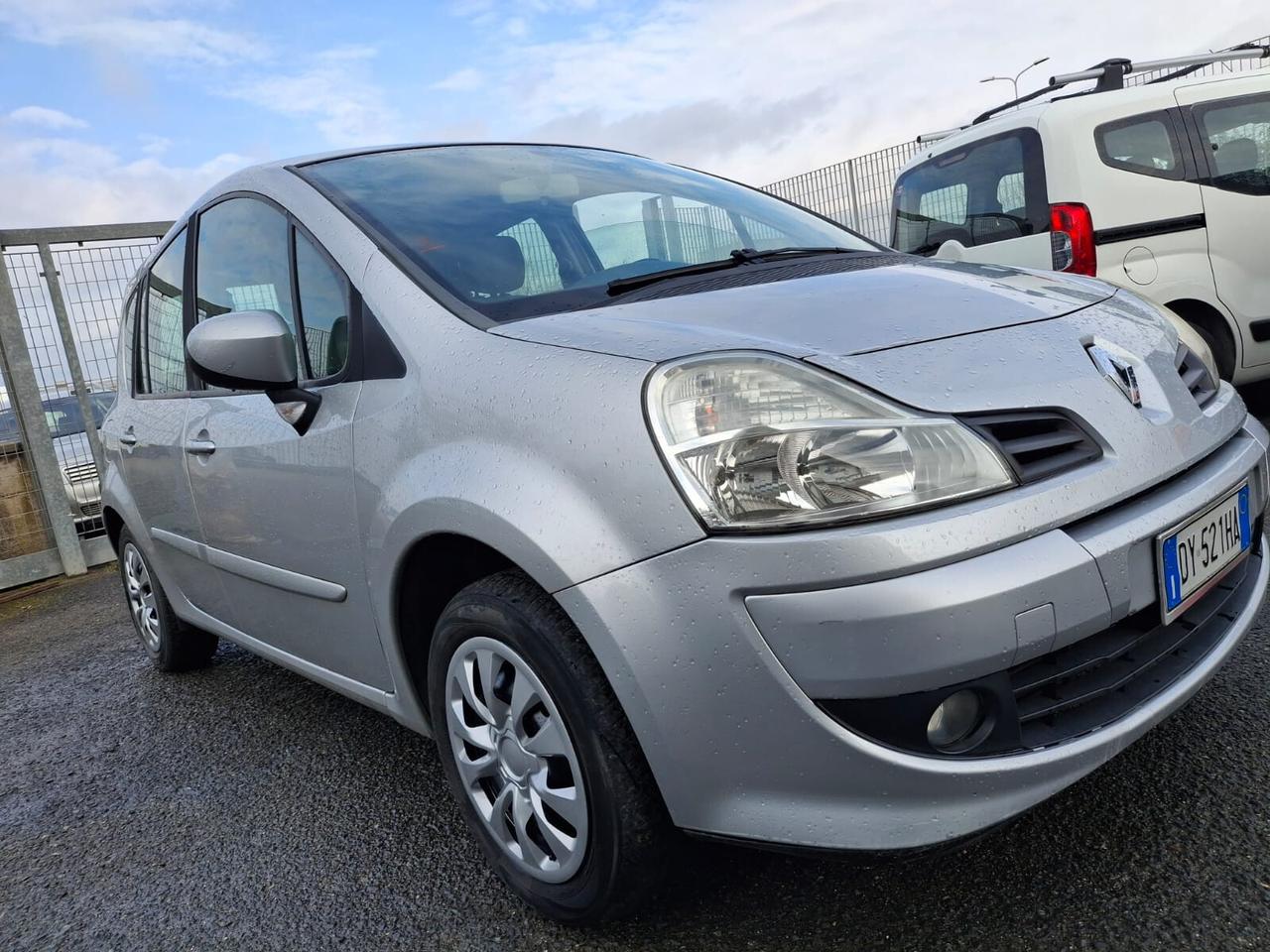 Renault Modus 1.5 dCi 85CV.-OK NEOPATENTATI-