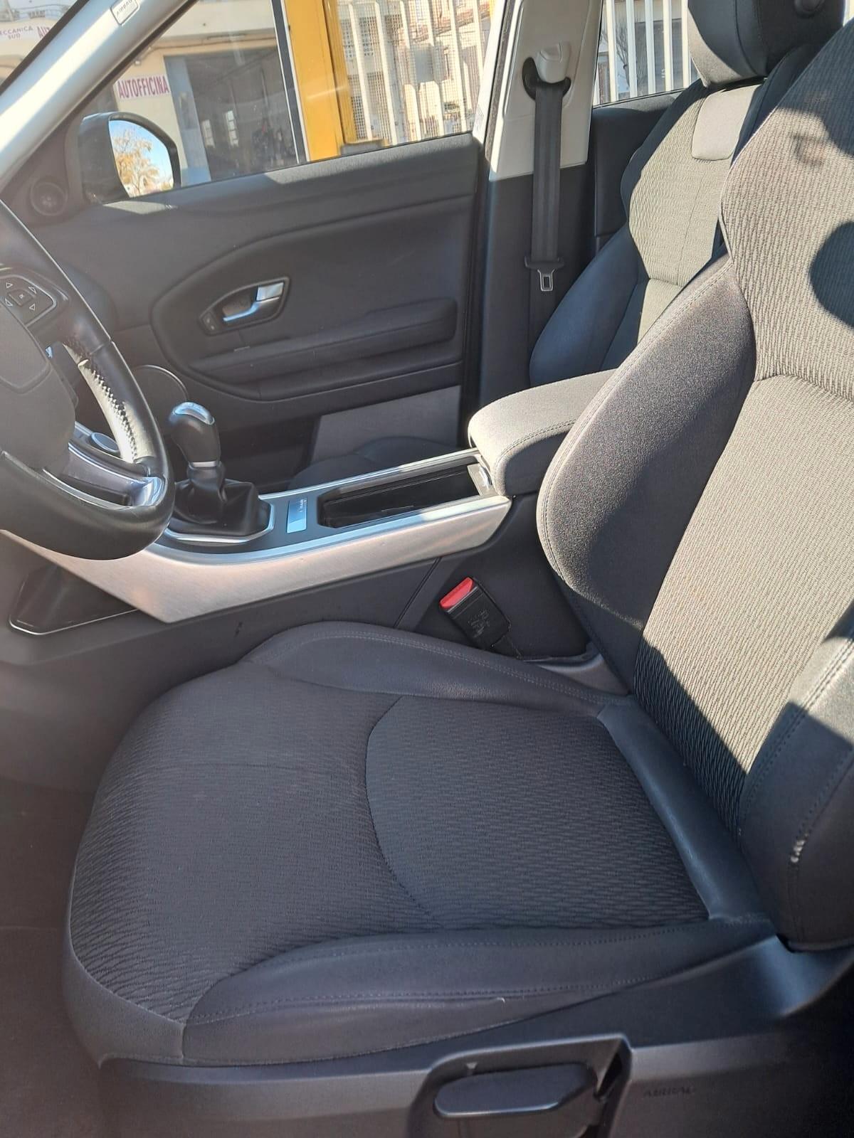 Land Rover Range Evoque 2.0 eD4 5p. SE Dynamic